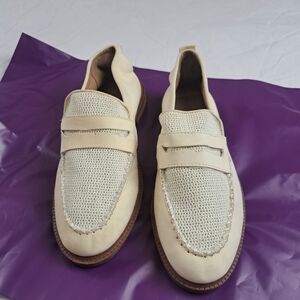 ANTHROPOLOGIE KDB LOAFER SIZE 9 SUEDE CREAM WHITE LENS FLATS TREND STYLE